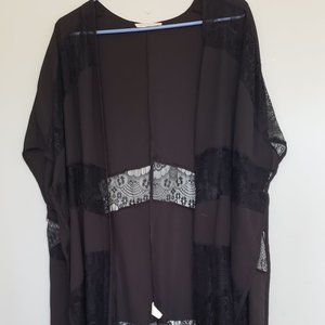 Black lacy kimono